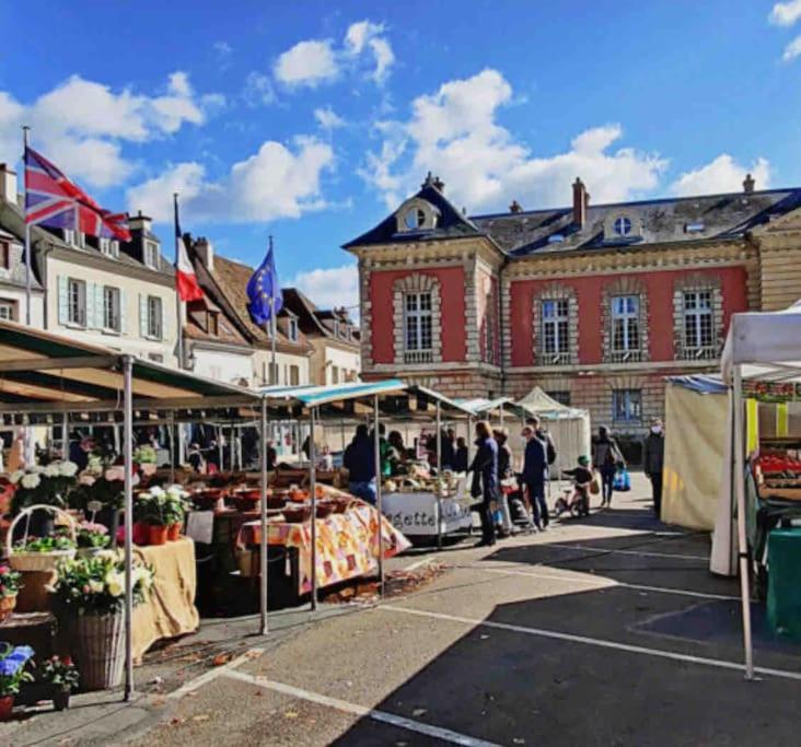 Cosy 3 Pieces En Face De La Gare Lägenhet Rambouillet Exteriör bild